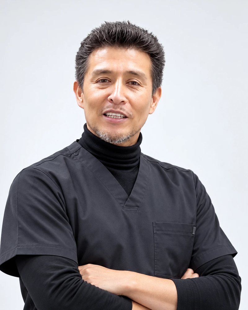 Dr. Eugenio Castro, médico estético de Método Hebe en Vitacura y Concón